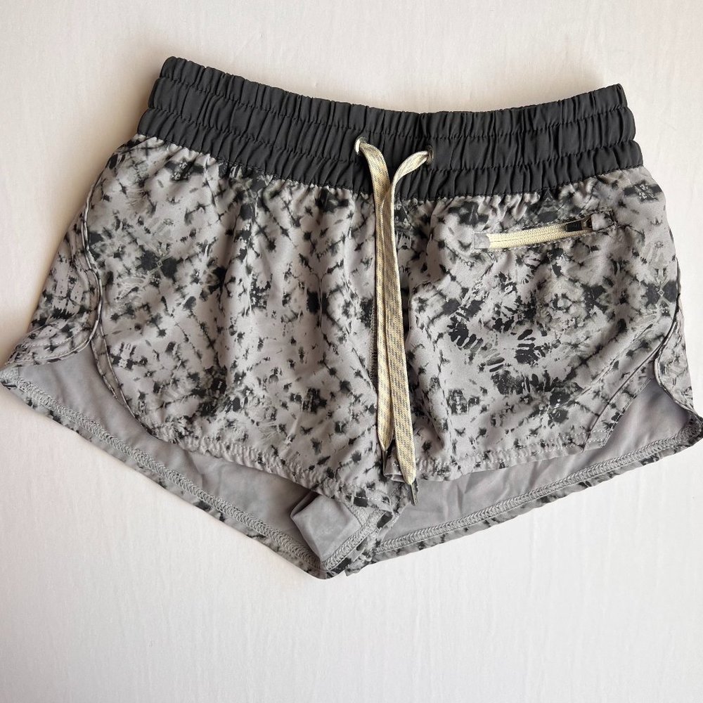 Vuori Clementine Shorts Gray Shibori Drawstring Women's XXS